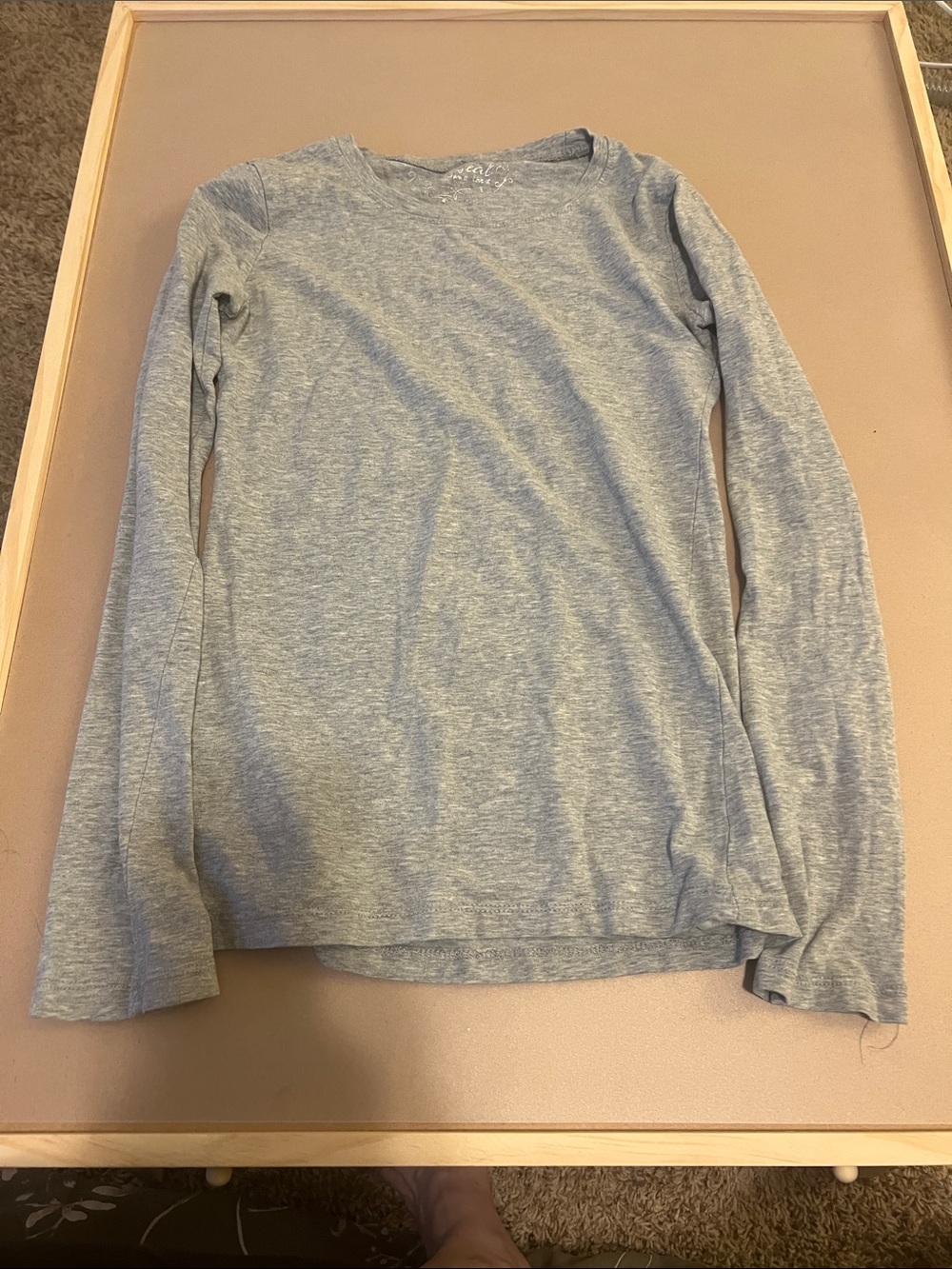 Wet Seal Girls' Light Gray Long Sleeve Tee